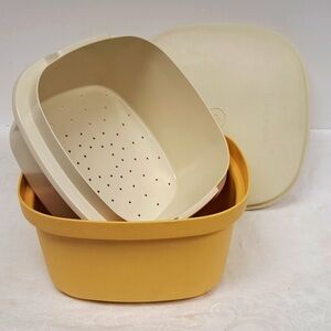 Vintage Tupperware harvest gold microwave rice/veggie steamer